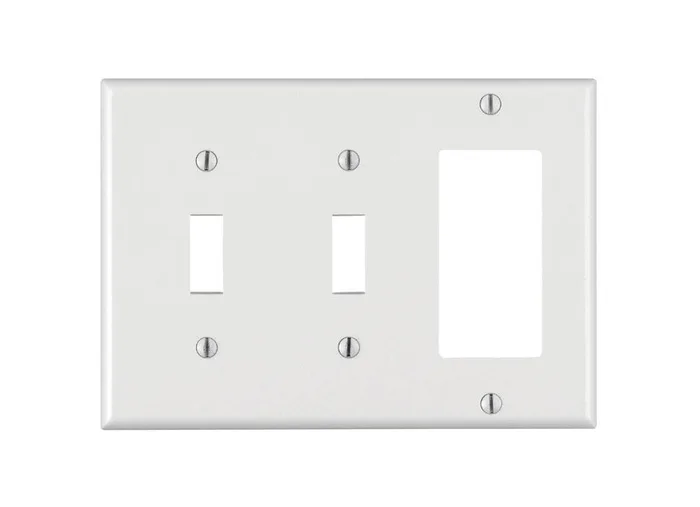 Leviton White 3 gang Thermoset Plastic Decorator/Toggle Wall Plate 1 pk