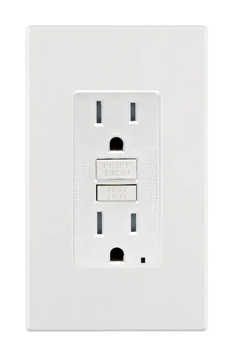 Leviton 15 amps 125 V White Outlet/Wallplate 5-15R 1 pk