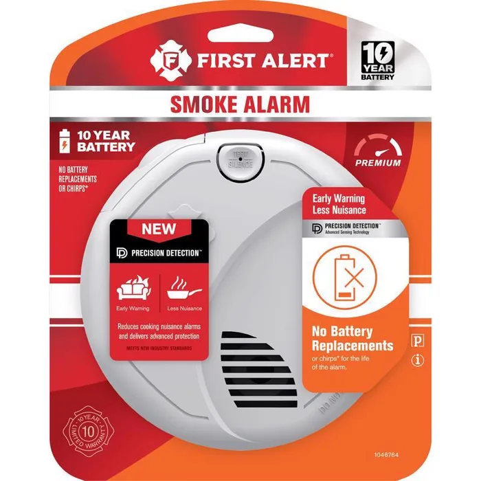 First Alert 10-Year Battery Ionization/Photoelectric Dual Sensor Smoke Detector 1 pk