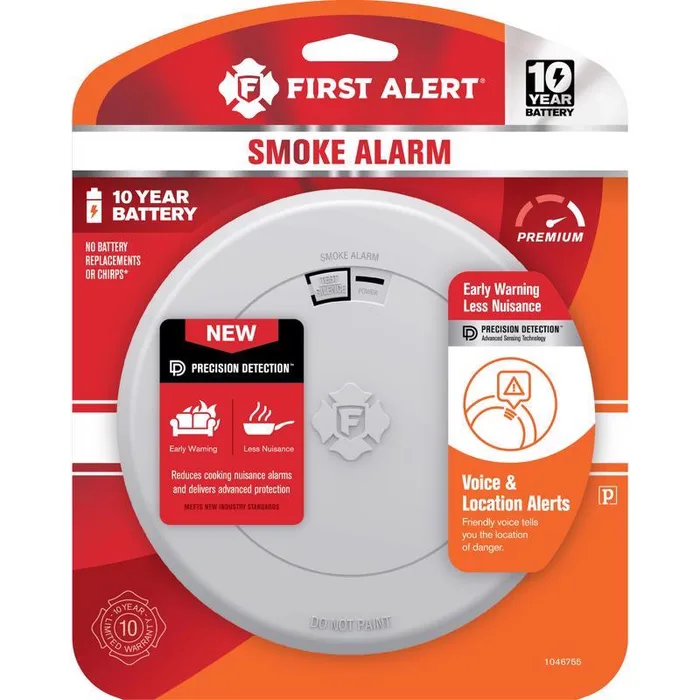 First Alert Voice and Location 10-Year Battery Photoelectric Smoke Detector 1 pk