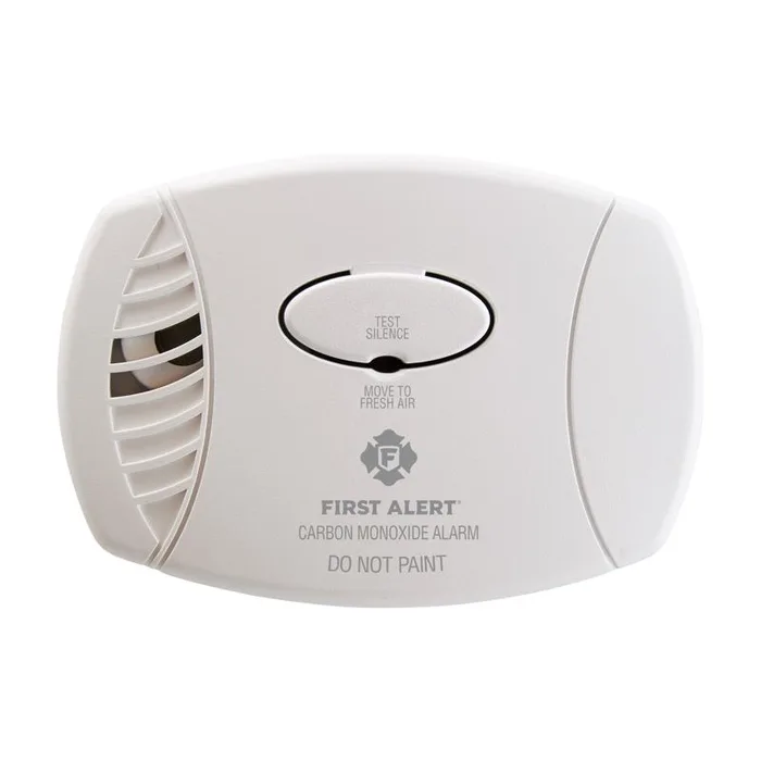 First Alert Plug-In w/Battery Back-up Electrochemical Carbon Monoxide Detector